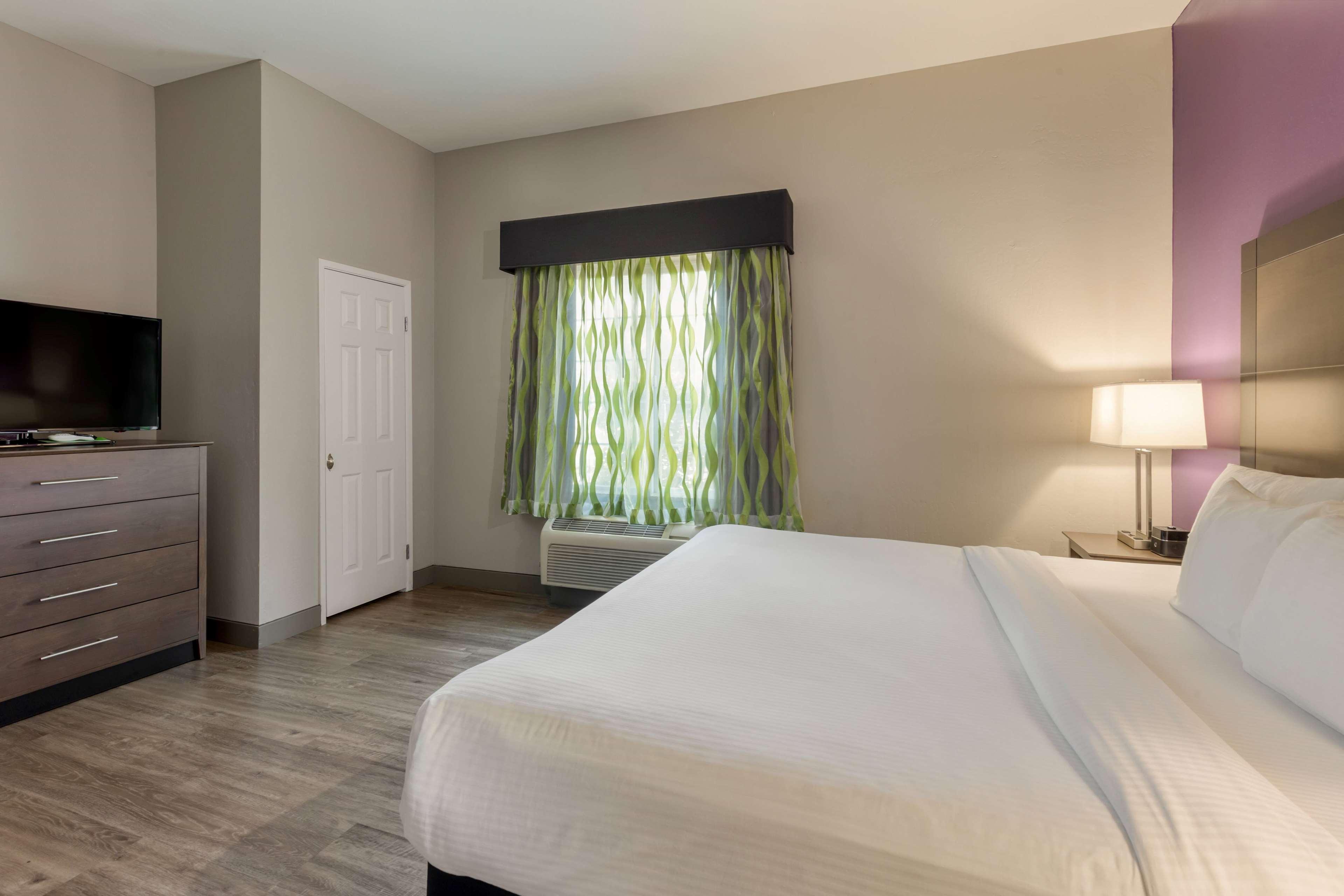 La Quinta By Wyndham Visalia/Sequoia Gateway Hotel Ngoại thất bức ảnh