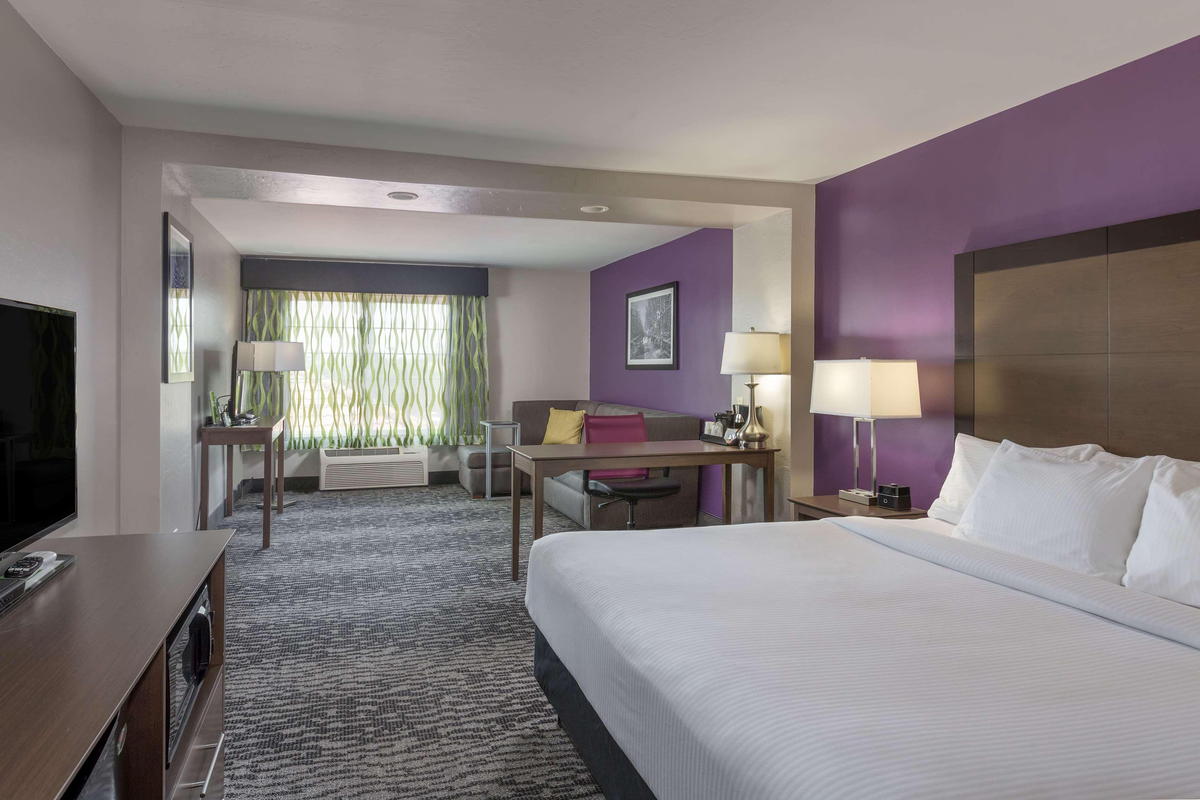 La Quinta By Wyndham Visalia/Sequoia Gateway Hotel Ngoại thất bức ảnh