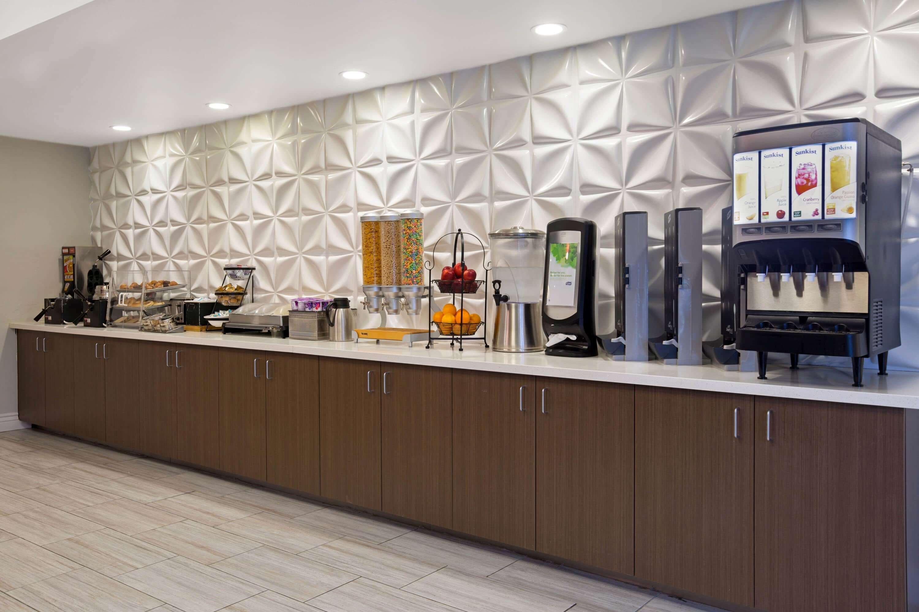 La Quinta By Wyndham Visalia/Sequoia Gateway Hotel Ngoại thất bức ảnh