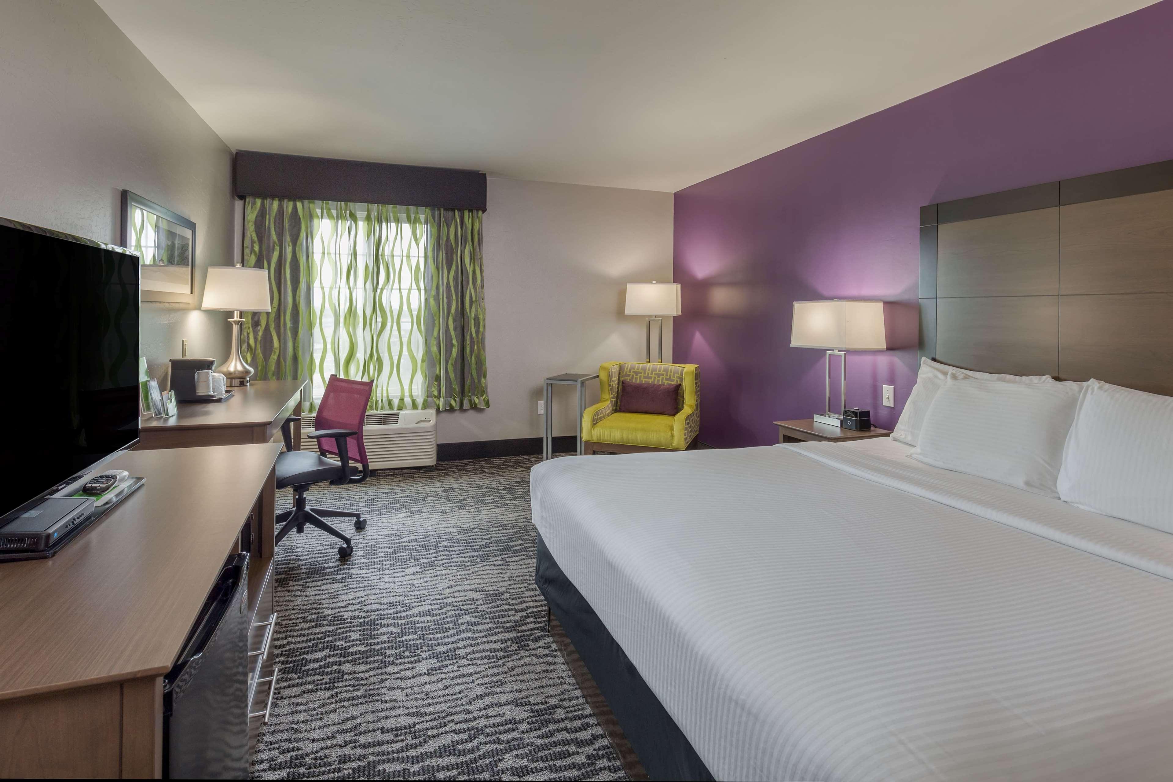 La Quinta By Wyndham Visalia/Sequoia Gateway Hotel Ngoại thất bức ảnh