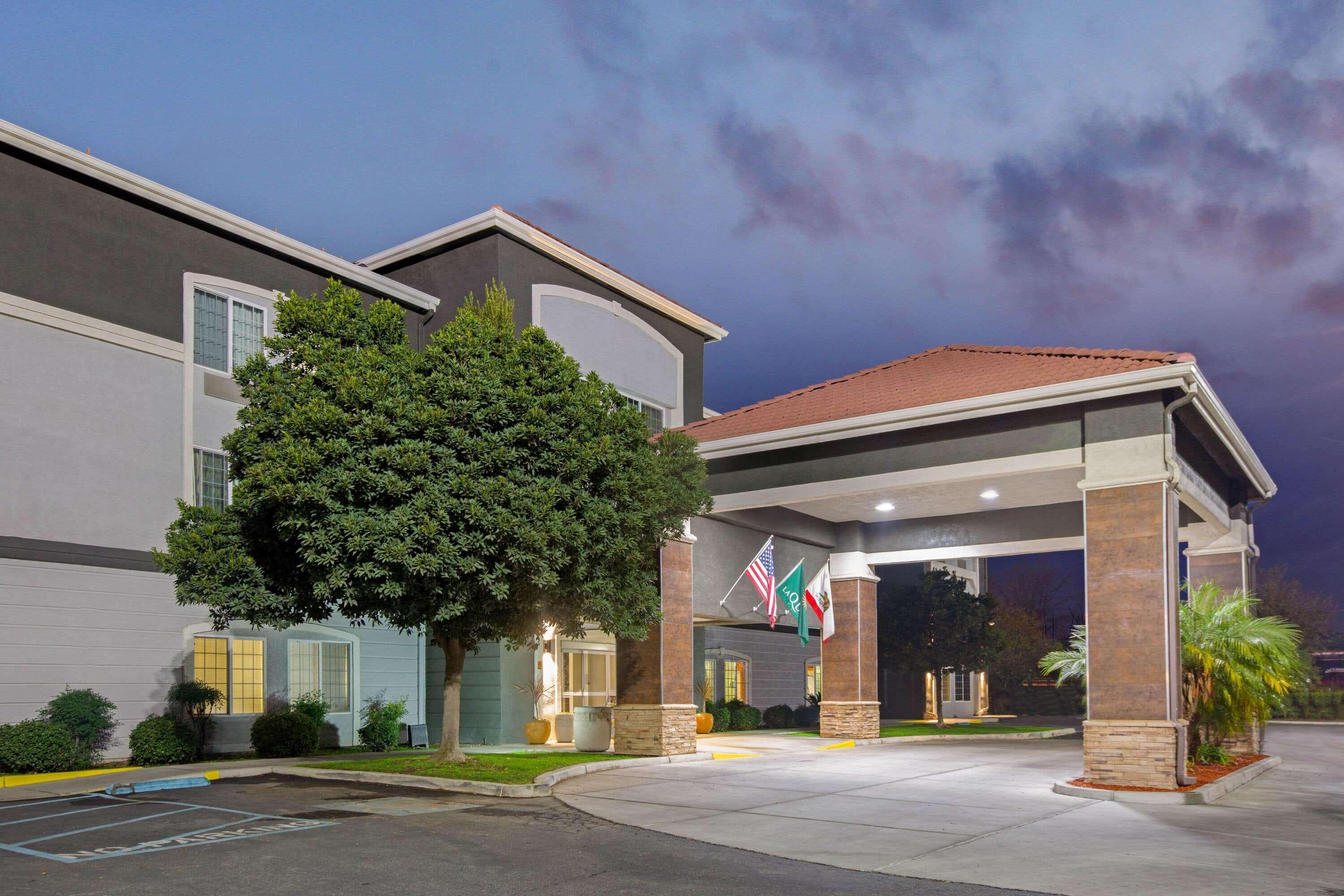 La Quinta By Wyndham Visalia/Sequoia Gateway Hotel Ngoại thất bức ảnh
