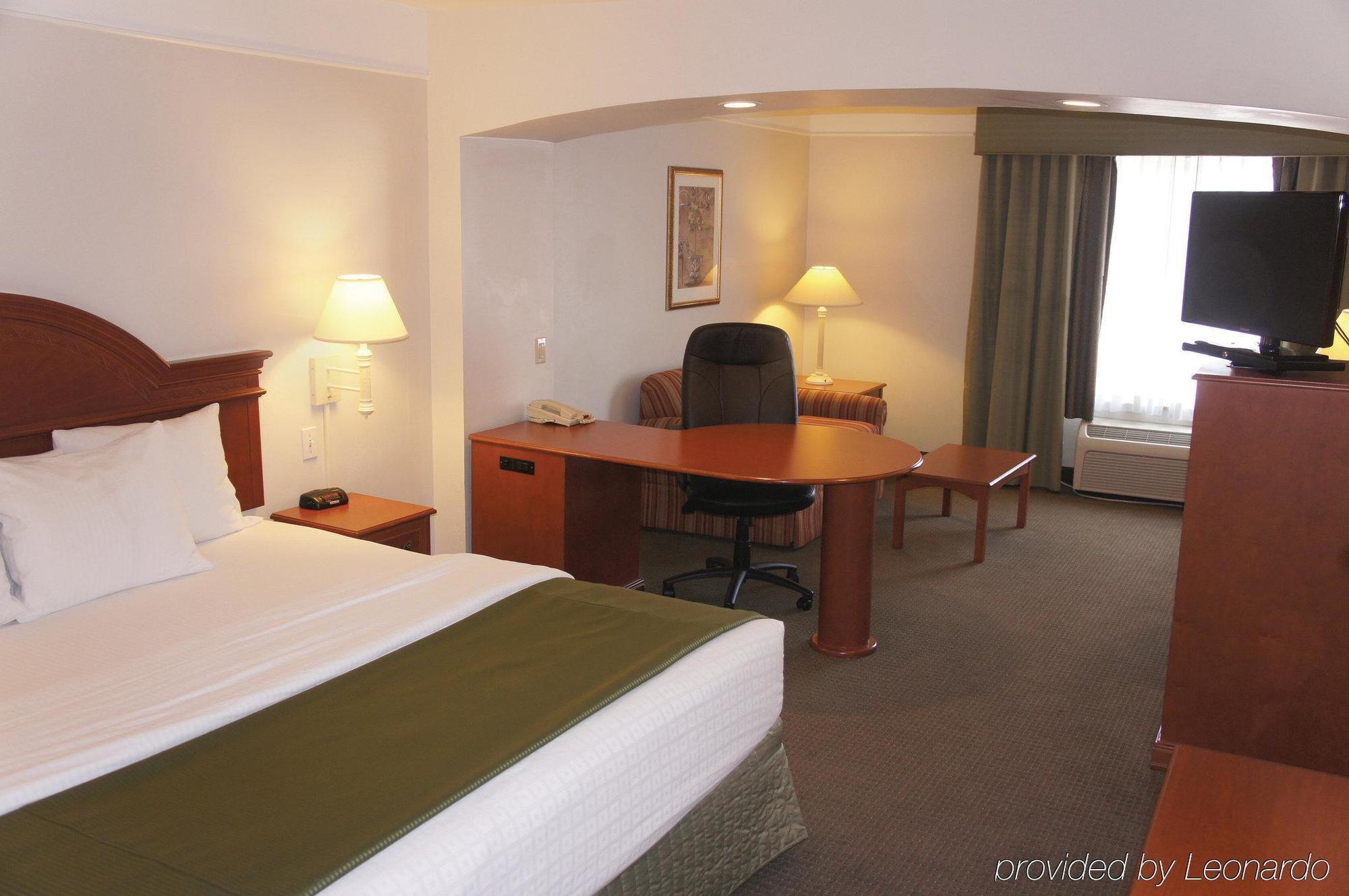 La Quinta By Wyndham Visalia/Sequoia Gateway Hotel Ngoại thất bức ảnh