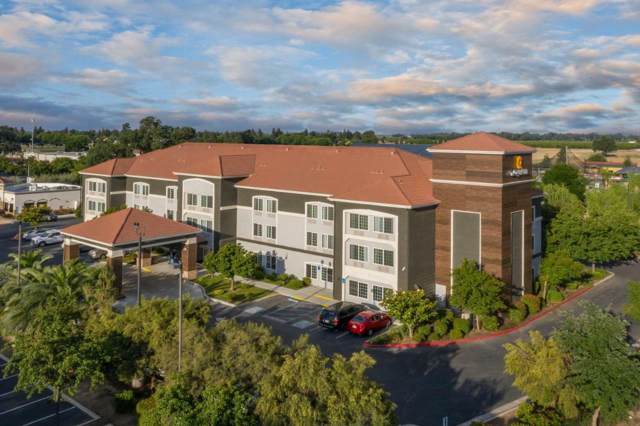 La Quinta By Wyndham Visalia/Sequoia Gateway Hotel Ngoại thất bức ảnh